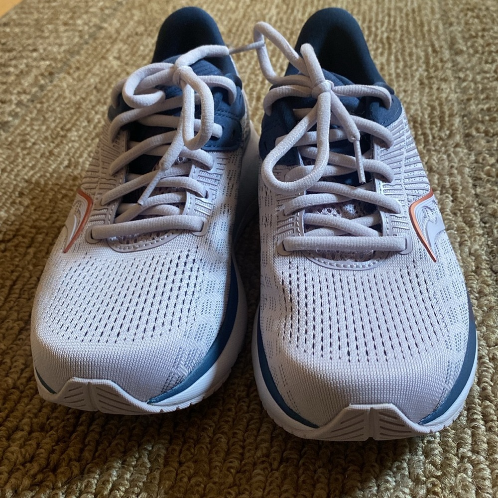 NIB Saucony Guide 14 Sz 7 Lilac Storm with Rosegold accents